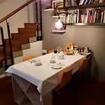 Bed & Breakfast R&b Del Vicolo 3*