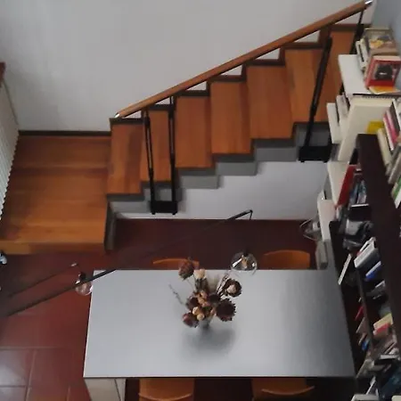 Alojamento de Acomodação e Pequeno-almoço R&b Del Vicolo 3*